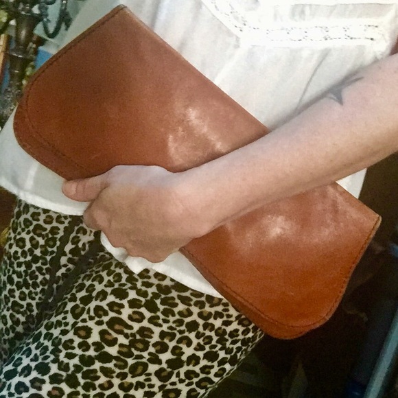 1960's handmade Leather clutch - Picture 2 of 8